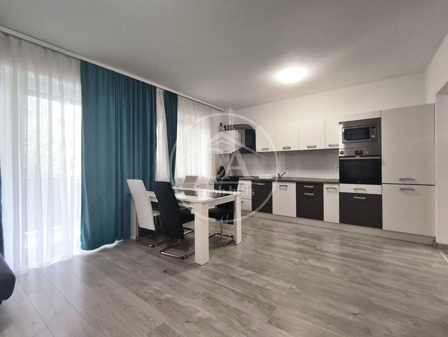 Apartament cu 3 camere de inchiriat in Prima Onestilor, Oradea - Poză 3