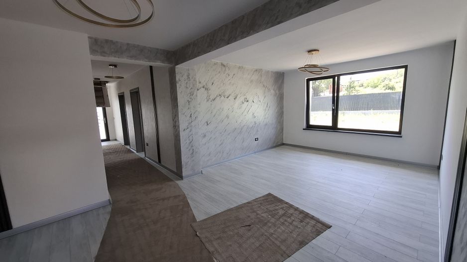 Casă nouă la preț de apartament – Varianta Mărgineni - Poză 1