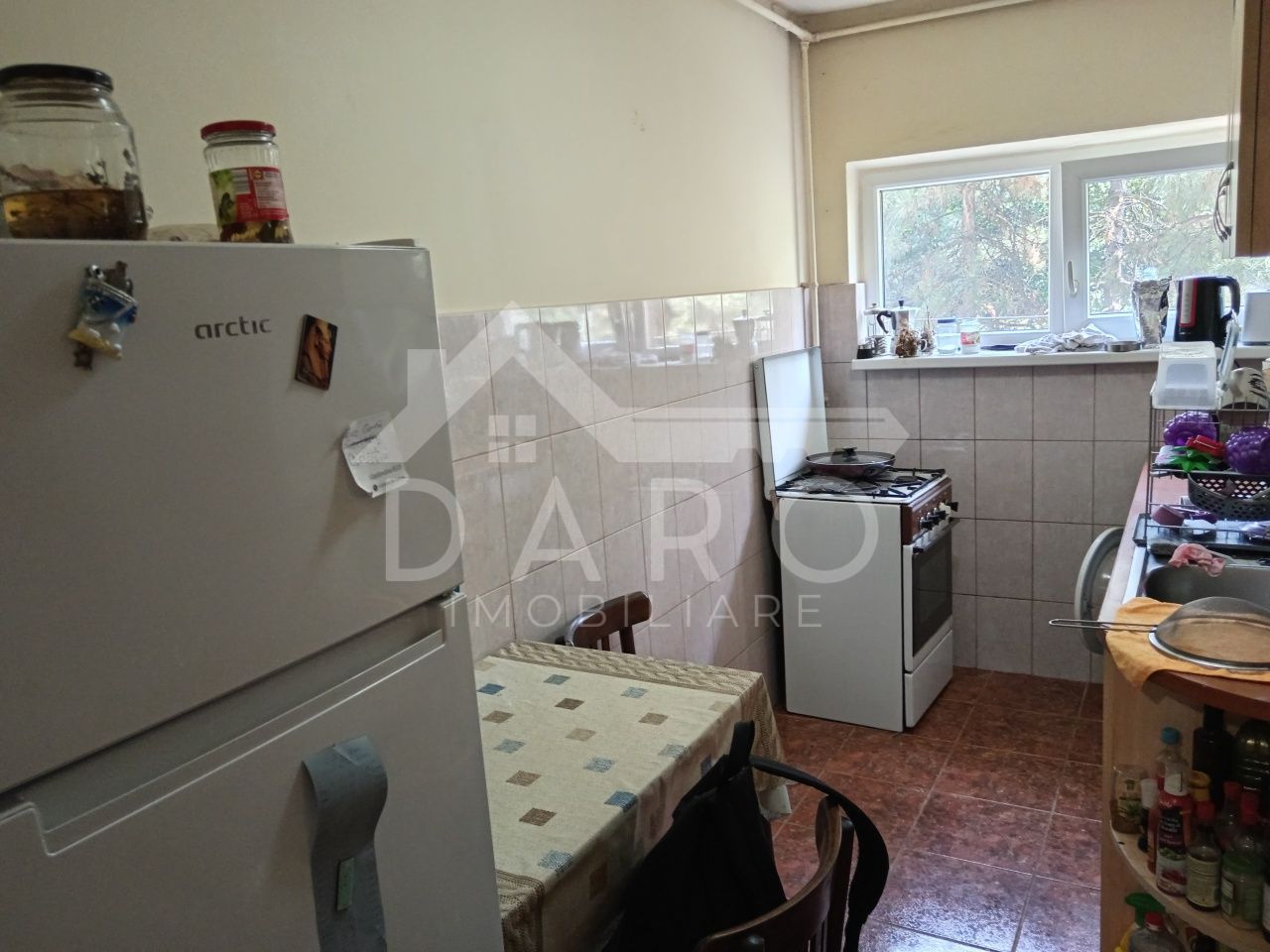 Inchiriezi apartment cu 2 camere Cornisa - Poză 8