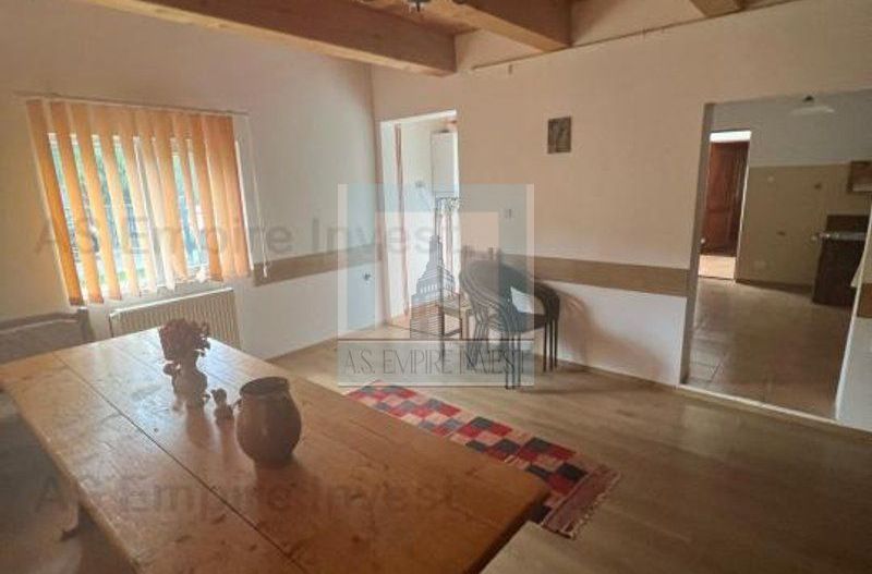 Casa/vila 5 camere , teren 370mp-zona Bran/Poarta - Poză 3