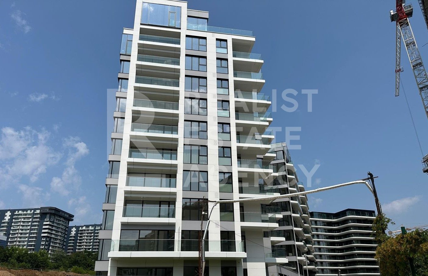 Apartament cu 2 camere - Poză 1