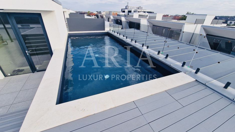 LUXURY SMART VILLA - ROOFTOP POOL - FIRST RENT - Poză 18