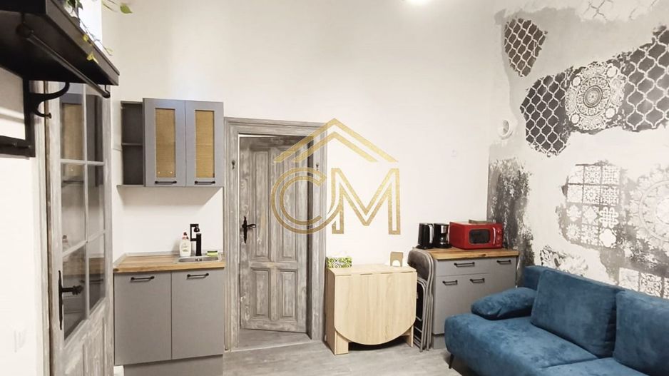 Apartament 4 Camere-Ultracentral-Etaj 1-Pivnita-82MPU - Poză 2