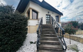 Vila cu 7 camere - Dumbravita - Zona Cora - Poză 3