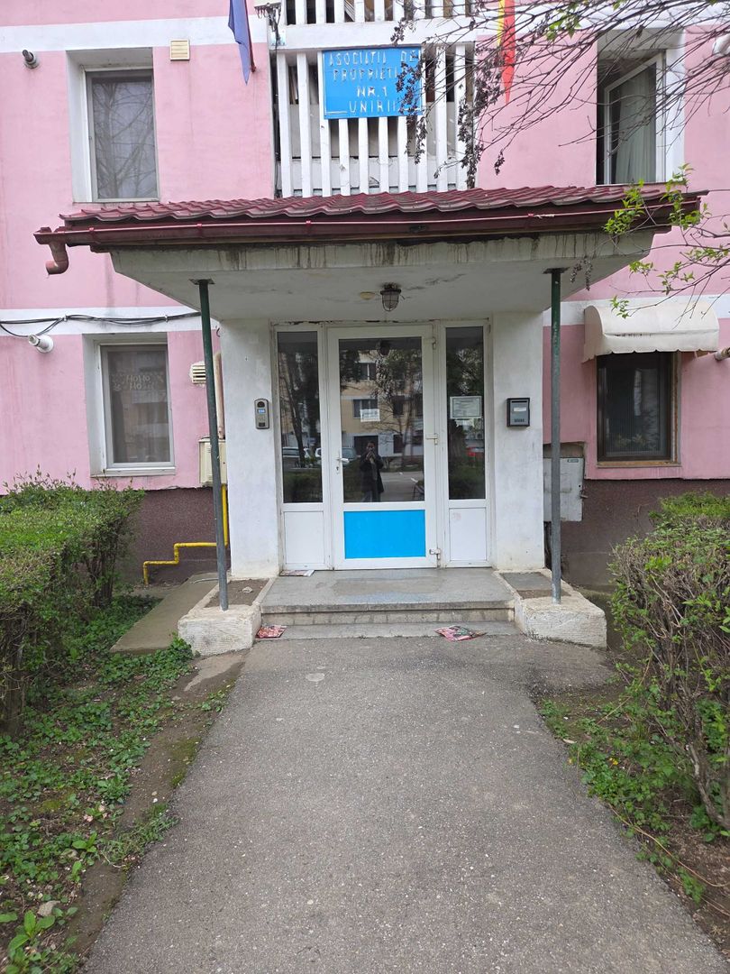 Vand apartament 2 camere zona centrala - Poză 7