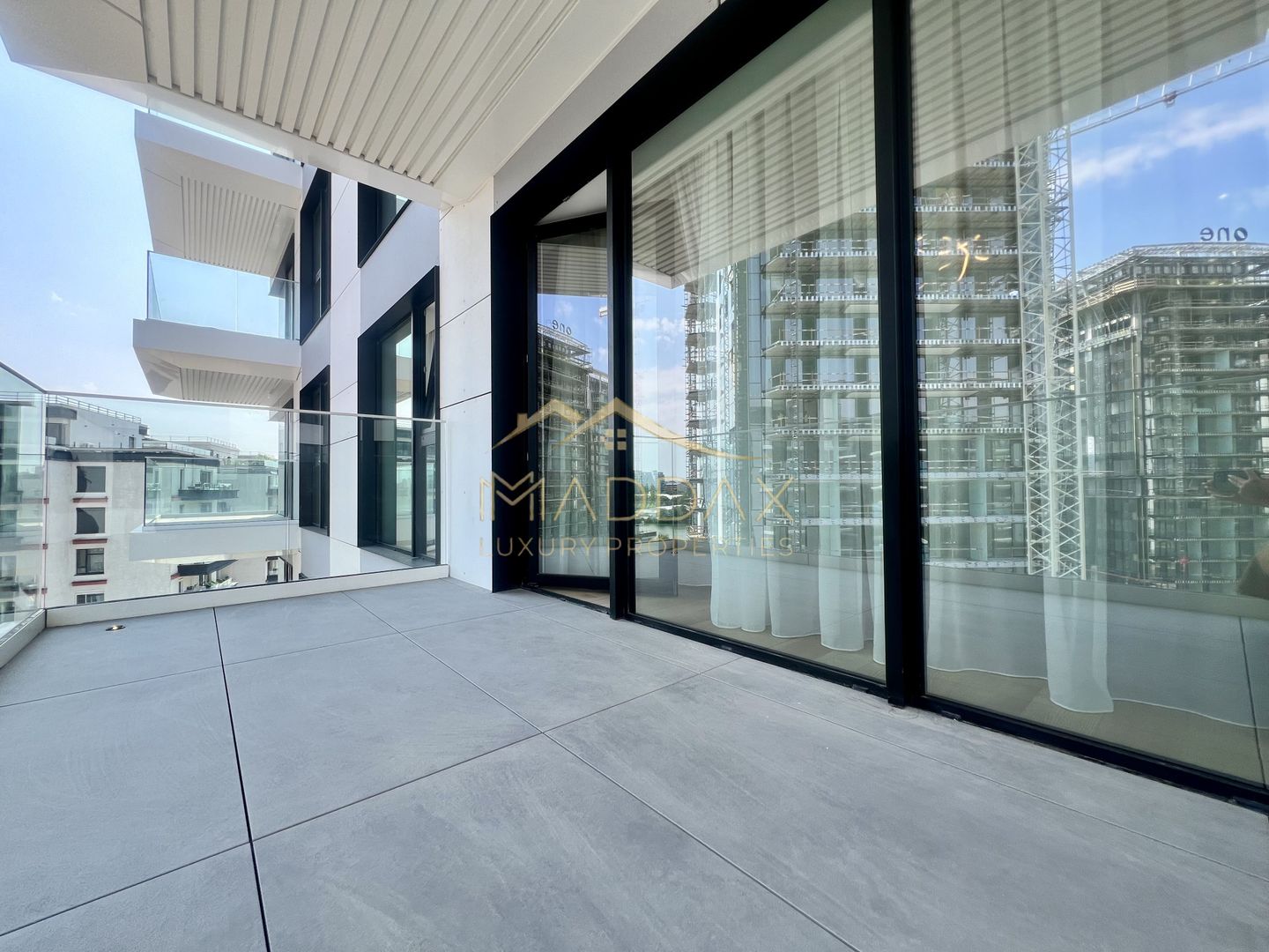 Apartament de Vanzare | 2 camere | Vedere spre lac - Poză 21