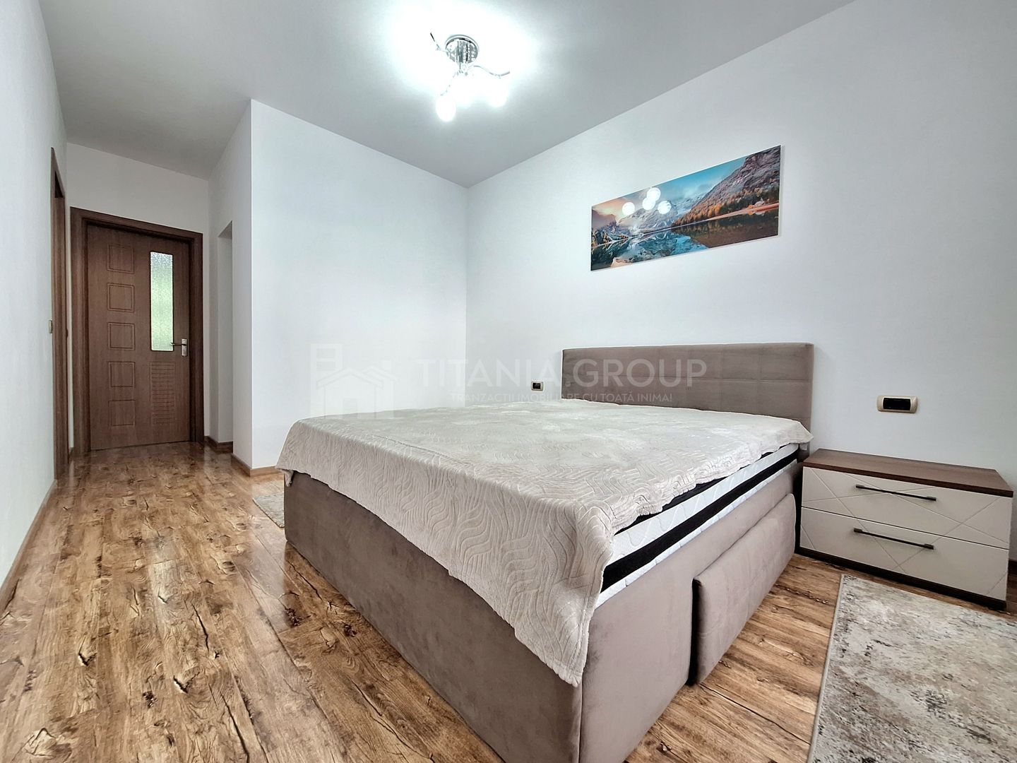 Apartament decomandat ultraspatios 72mp, 2 bai, Isaran Coresi - Poză 3