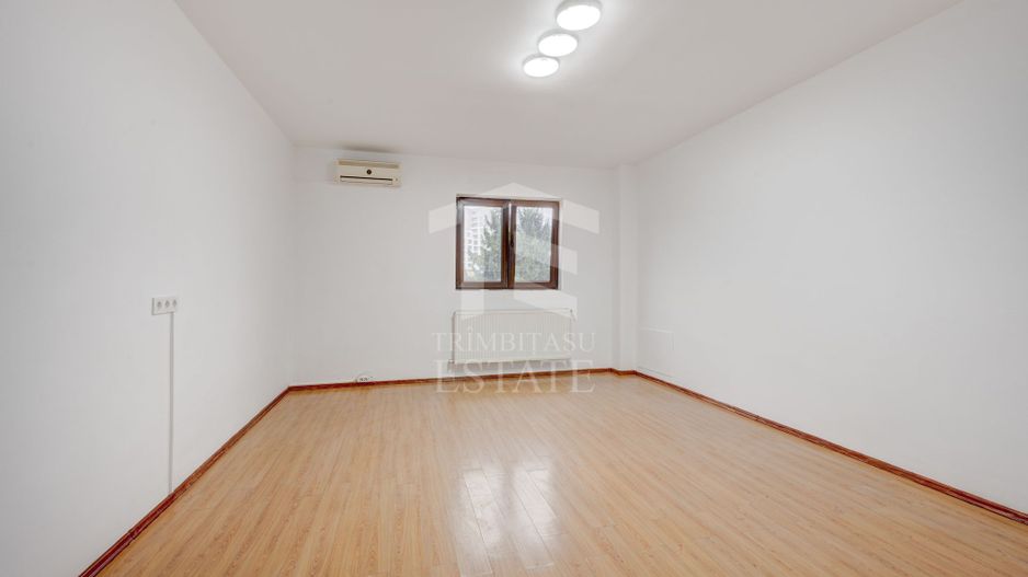 Casa Timpuri Noi 2010 P+1+M 220M - Poză 15