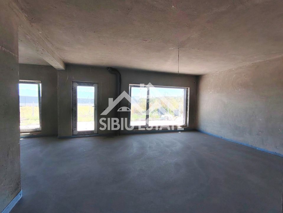 Casa noua Sibiu, Selimbar  teren 790 mp, garaj dublu, terase - Poză 11