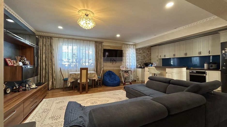 Apartament 4 camere singur pe nivel + 50 mp Pod + 2 Parcari | Oașului - Poză 1