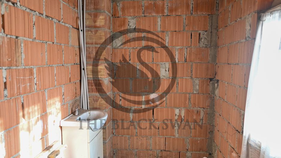 Casa la rosu de vanzare | Iordacheanu - Valea Cucului | Comision 0% - Poză 19