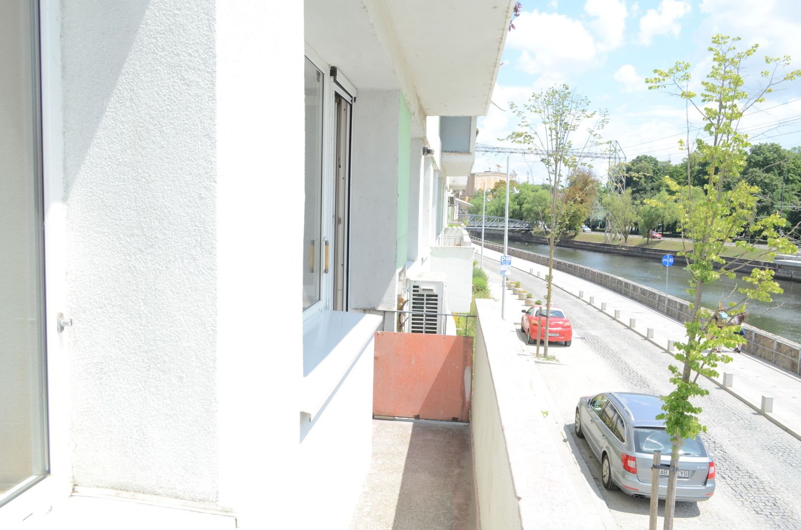 De inchiriat  apartament ultracentral cu garaj - Poză 14