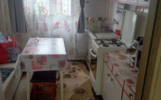 ageuropa.ro vinde ap 3 cam CARAMIDA, 2 wc, zona SOARELUI la etajul 4. - Poză 3