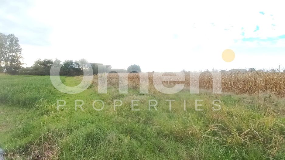 Teren intravilan de 10 arii de vânzare în Cătălina – zonă în plină dezvoltare - Poză 3