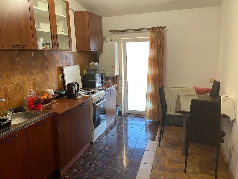 Apartament 2 camere decomandate, Florești, zona Eroilor - Poză 1