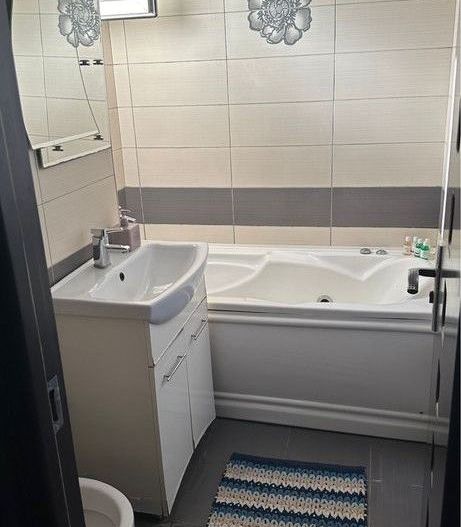 Apartament 2 camere in Craiovita Noua - complet mobilat si utilat - Poză 8