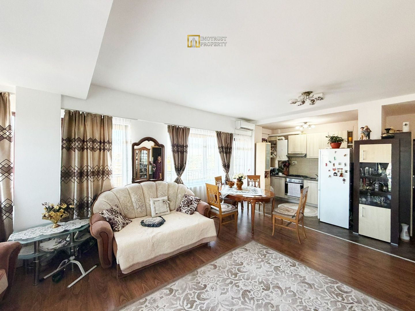 DE VANZARE APARTAMENT 2 CAMERE | 75MP | ARAD - Poză 2