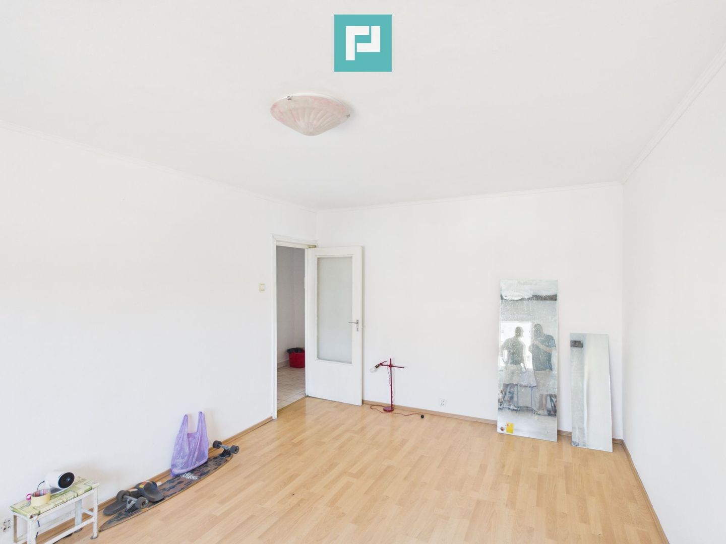 Apartament 3 camere, 64 mp, Str. Aluminei, Oradea - Poză 3