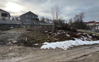 Teren de vânzare – zona Ciuperca