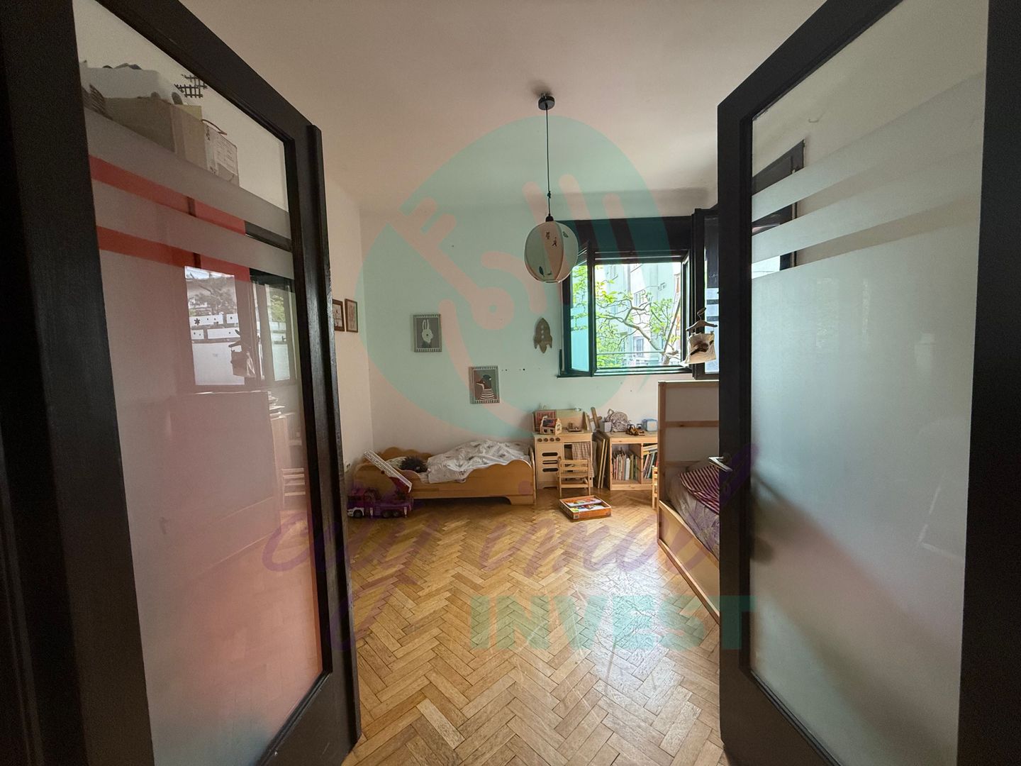 Apartament elegant situat la parterul unei vile - Poză 8
