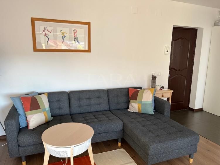 Vând apartament 3 camere, 64 mp + balcon, mobilat, utilat. - Poză 3
