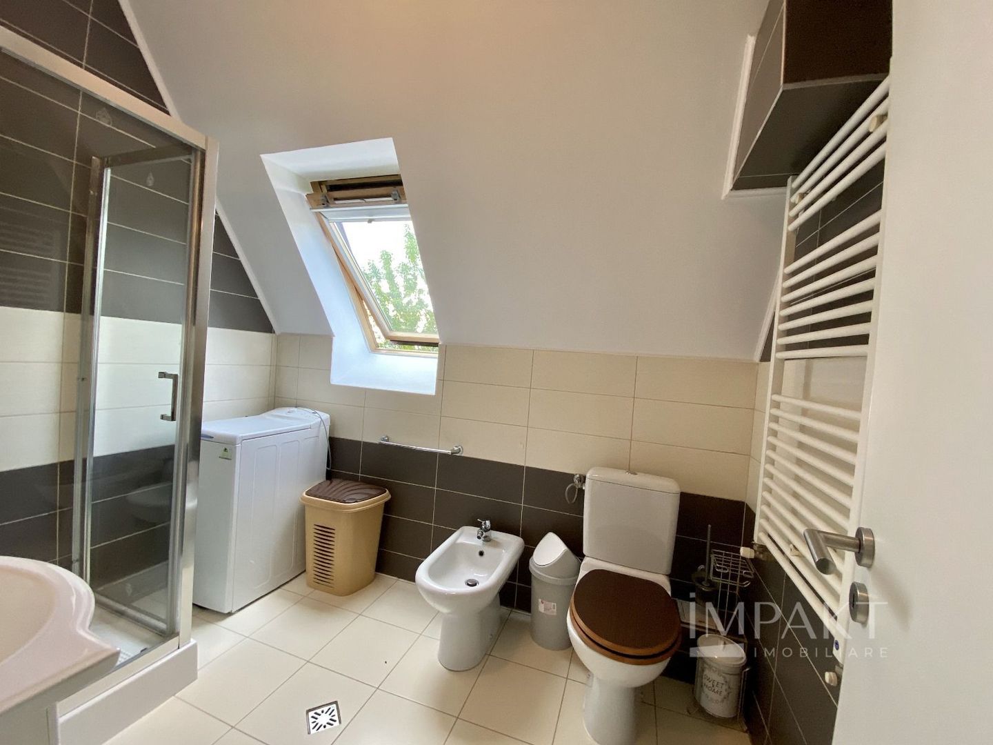 Apartament in vila pe 2 etaje, 175 mp, cartierul Andrei Muresanu/ Parcul Engels - Poză 16