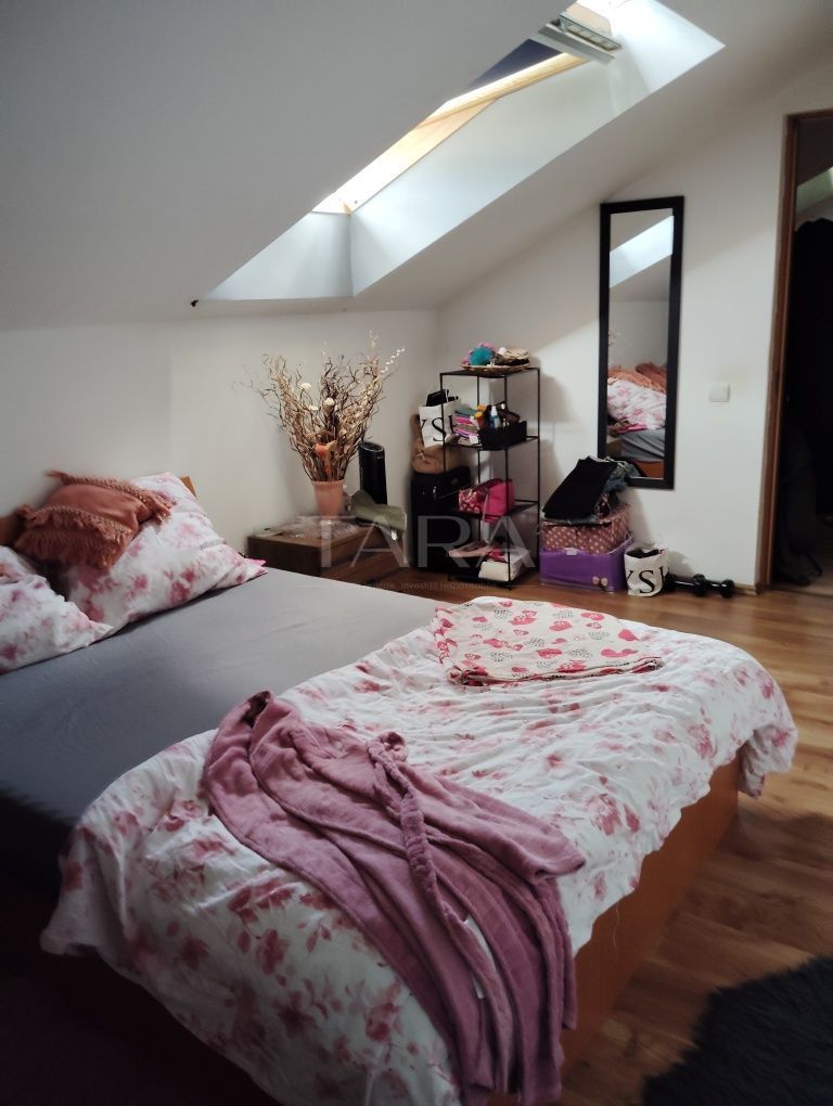 Apartament cu 2 camere, spațiu de depozitare de 30 mp, Florești. - Poză 5
