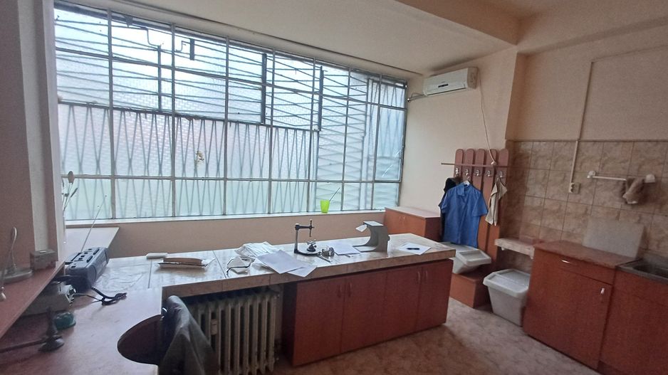 Spatiu Medical in Policlinica Avrig- Metrou Iancului - Poză 1