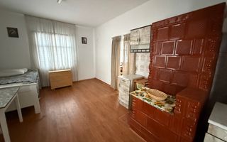 Proprietate de vânzare cu două case | Teren 1.500 mp | Bivolărie - Poză 3