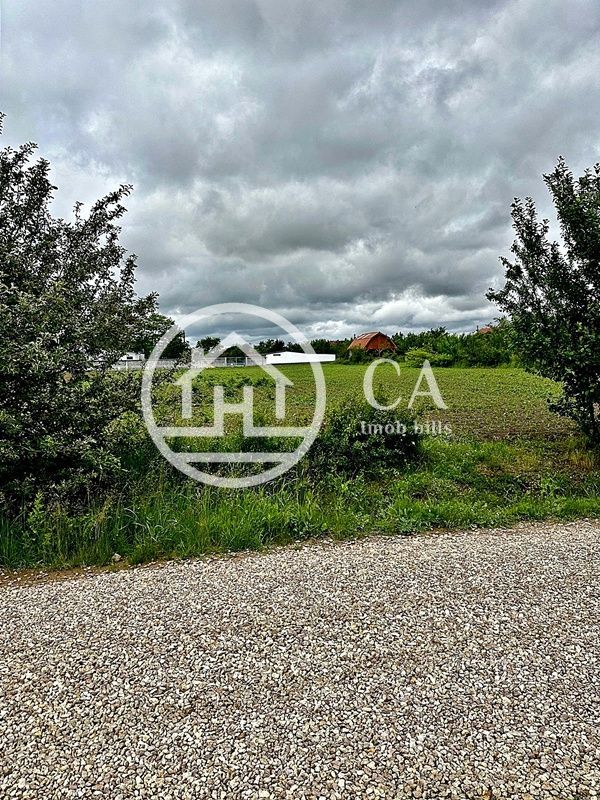 Teren intravilan de vânzare în Botiz, Satu Mare - Poză 1