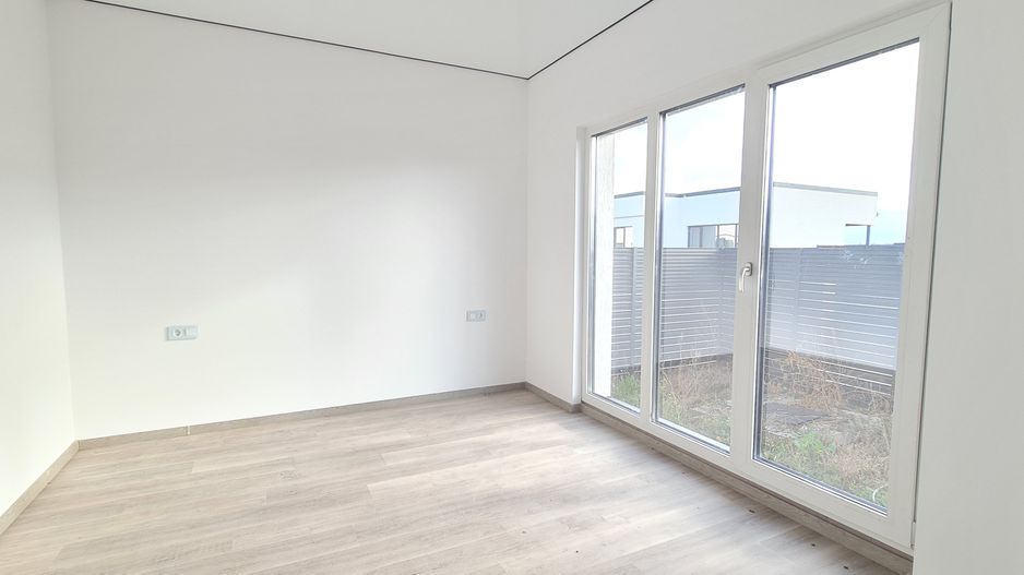 Casa 4 camere finalizata intabulata cartier Izvor Tarlungeni - Poză 9