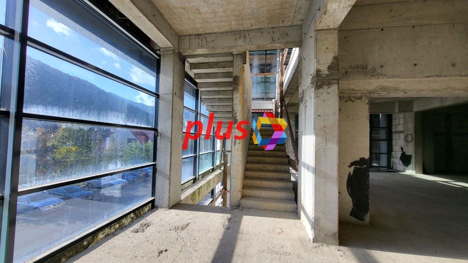 Clădire mixta -3600 mp - Poză 20