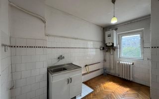 Apartament 3 camere decomandat, 56 mp utili, etaj 2 – zona Torontalului - Poză 4