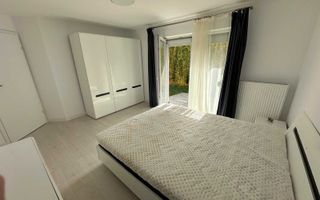 3 camere semidecomandate, Parcare, AC, Buna Ziua, Grand Hotel Italia - Poză 1