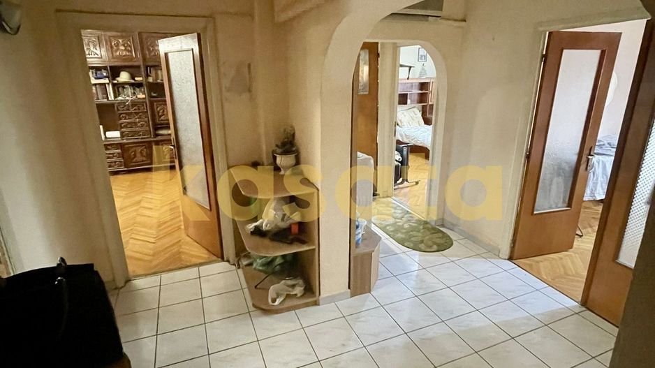 OPORTUNITATE | APARTAMENT 4 CAMERE | DOAMNA GHICA | BLOC 1990 - Poză 2