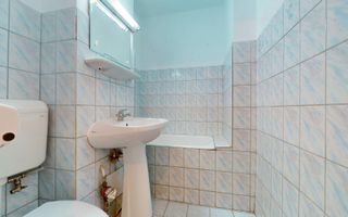Vitan apartament 2 camere - Poză 10