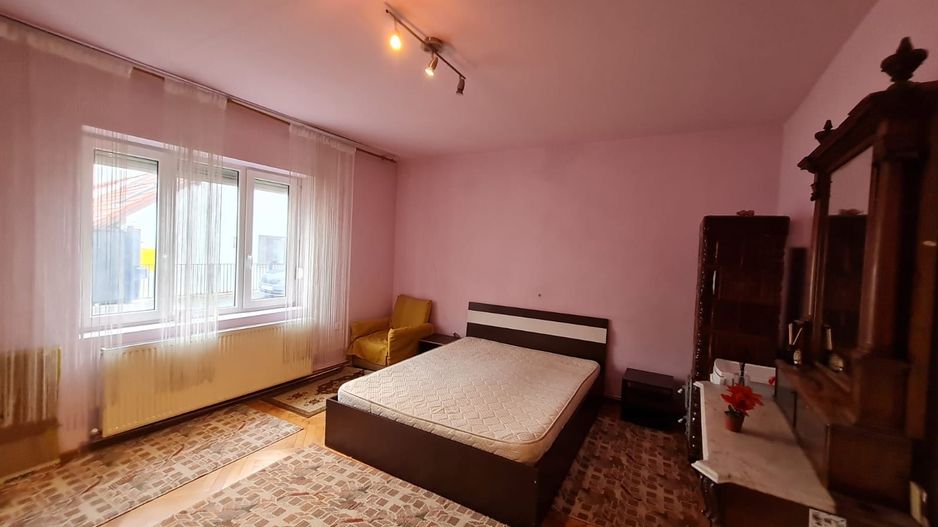 Apartament 2 camere la curte - Poză 3