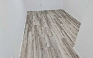 Camera/ Spatiu perfect pentru birou sau depozitare - Poză 4