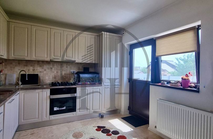 VANDUT/ SOLD - Casa / Vila de vanzare Valu lui Traian - Poză 8