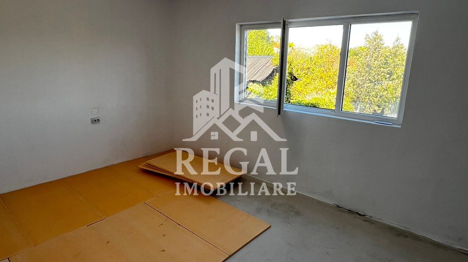 Proprietate cu 2 case și 770 mp teren – vedere spre Castel - Poză 6