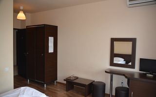 COSTINESTI  (COD10) - Pensiune de vanzare cu 48 de camere - Poză 4