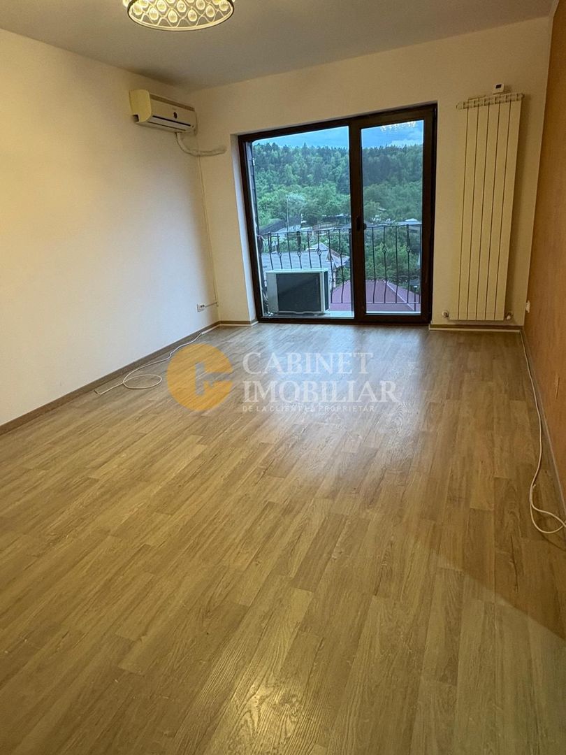 2 CAMERE DECOMANDAT-52 MP-ETAJ 3- PARCARE - ZONA POITIERS - Poză 1