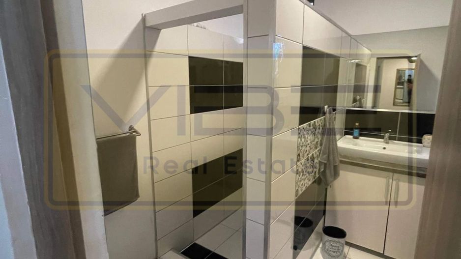 CASA 4 CAMERE- CURTE 1000MP - Ideal de locuit/ after school etc - Poză 5