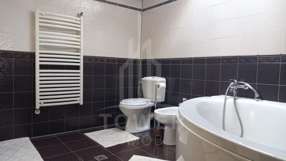 Proprietate deosebită de vânzare în Șelimbăr (zona Dracula) - Poză 15