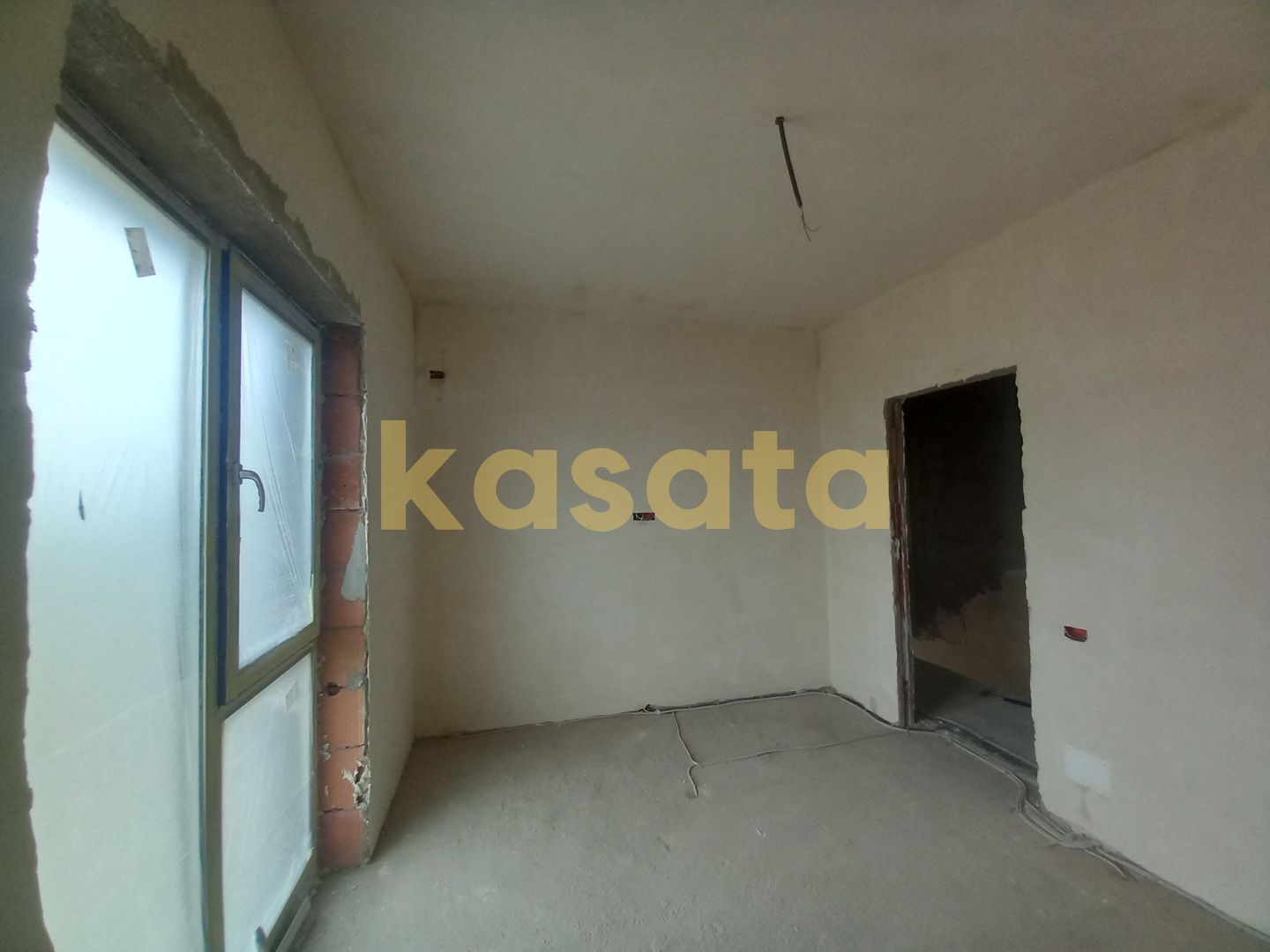 Duplex 4 camere | Bragadiru | curte generoasă, zonă liniștită - Poză 8