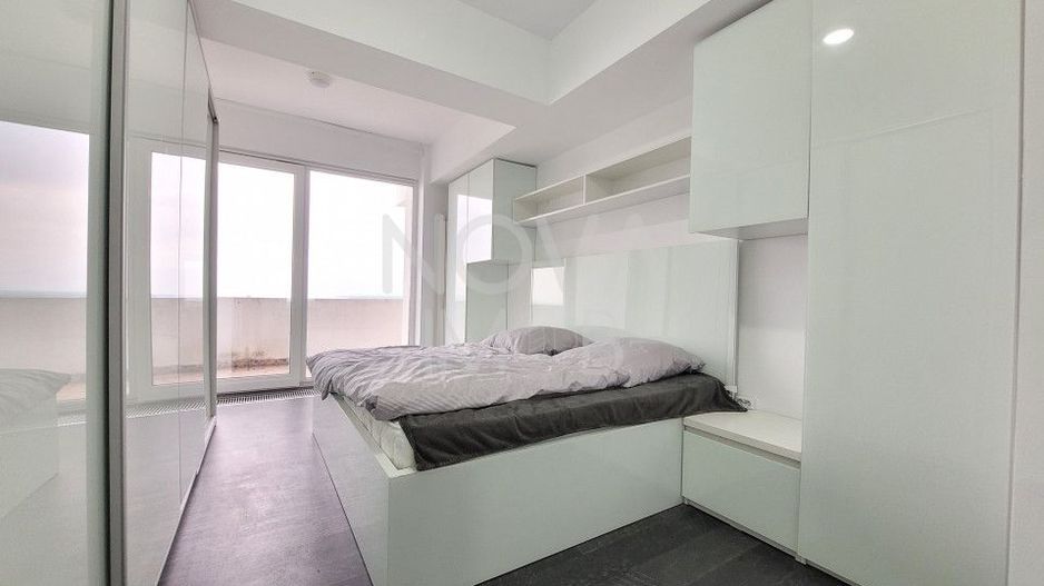 PENTHOUSE DE LUX CU TERASĂ PANORAMICĂ ȘI PRIVELIȘTE SPRE MUNȚII FĂGĂRAȘ - Poză 12