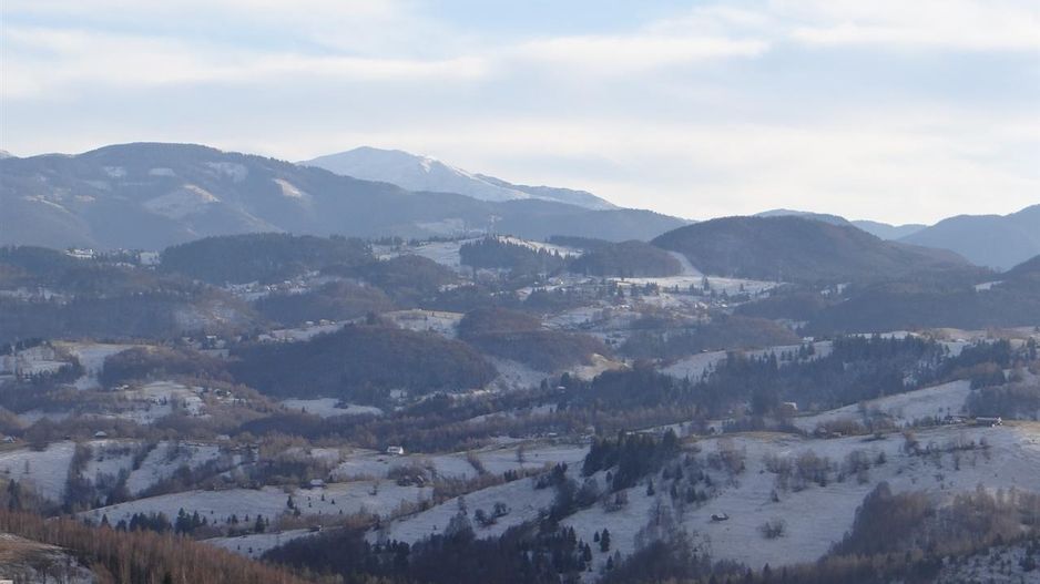 In locatia de basm: - Pestera, Moieciu, Brasov, utilitati, accesibilitate - Poză 21