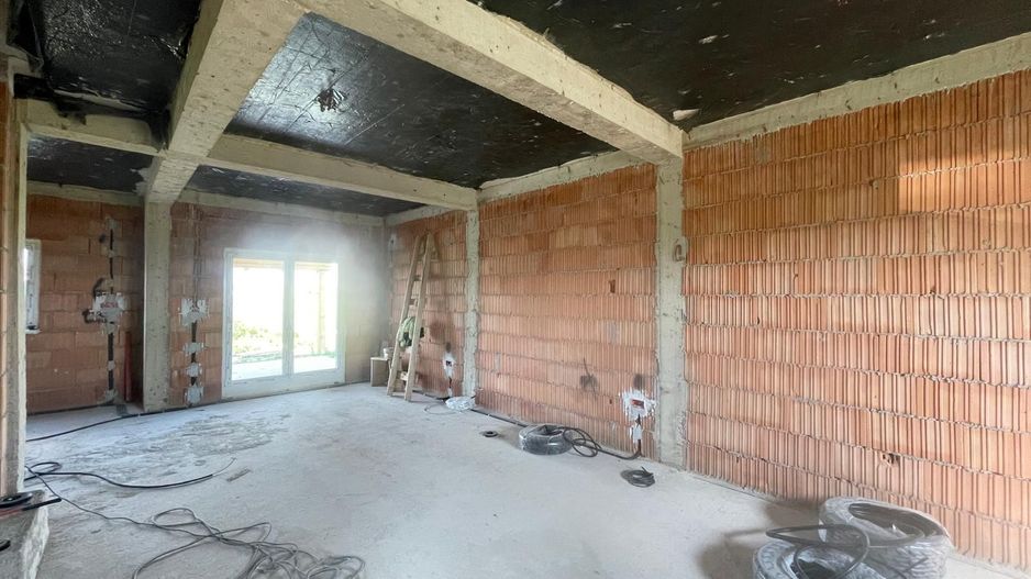 Duplex despartit prin camera tehnica, 3 dormitoare, Mosnita Noua - Poză 2