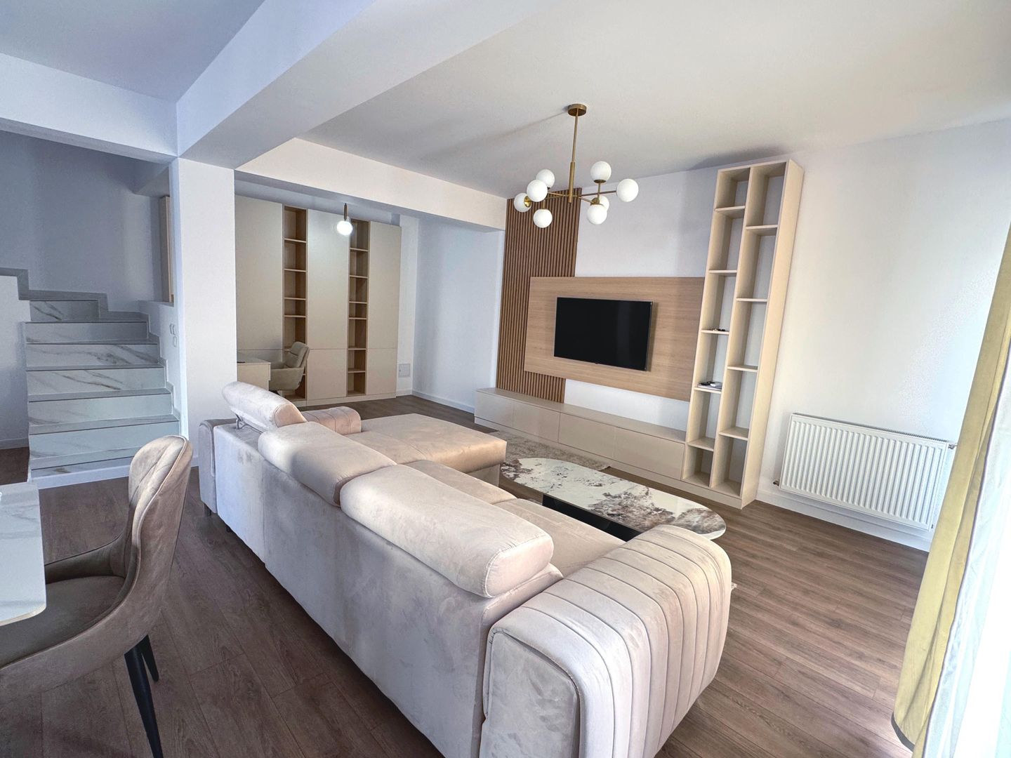 Casa de inchiriat - Poză 3