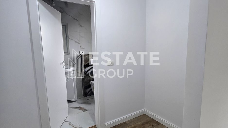 Duplex cu 5 camere despartit prin garaj in Giarmata - Poză 10